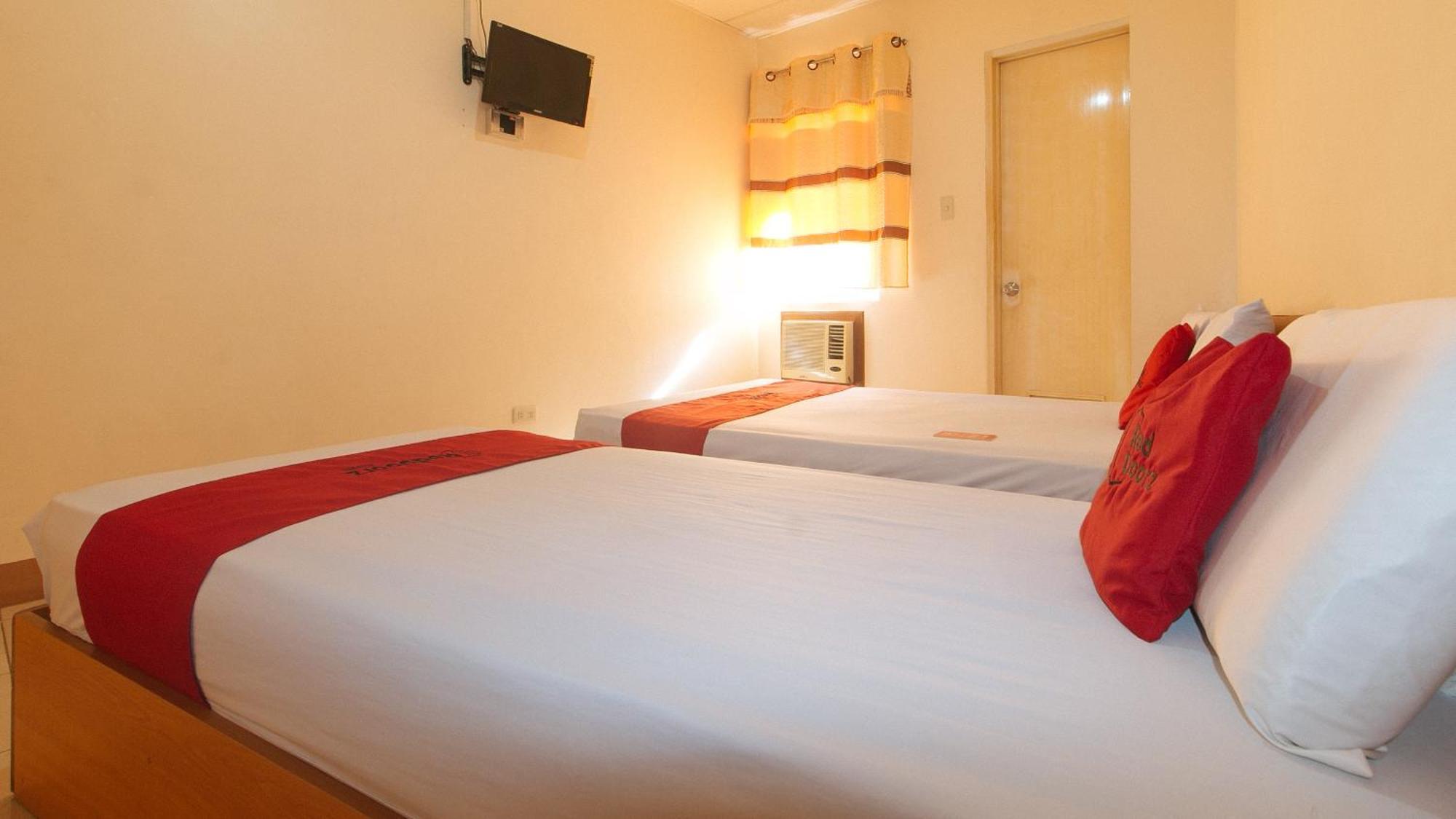 Reddoorz @ Asiana Pension Inn Mandaue Esterno foto